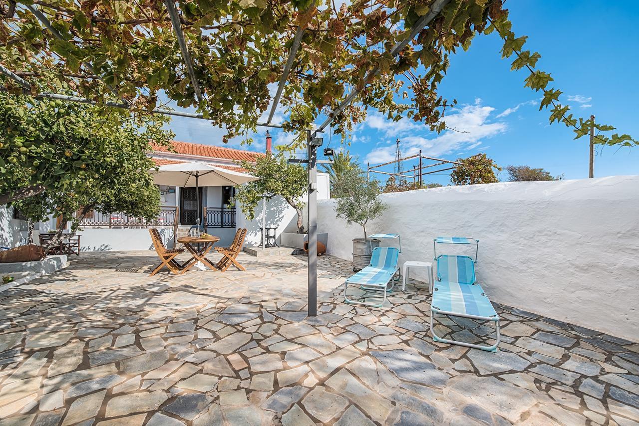 Casa La Perla Feriehus Lakhania
